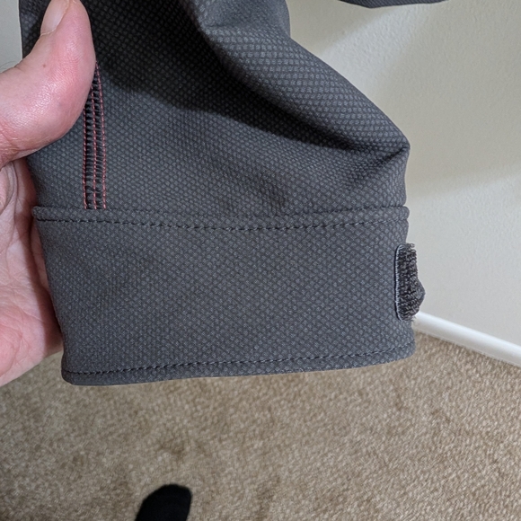 Under Armour Men's Large  Gray Jacket - Picture 5 of 10